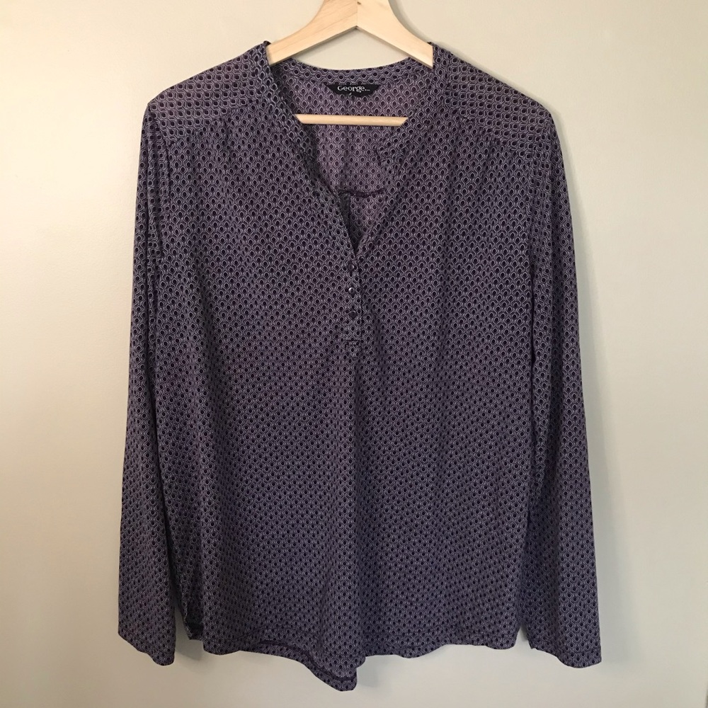 GEORGE Split Neck w/ Buttons  & geometric design